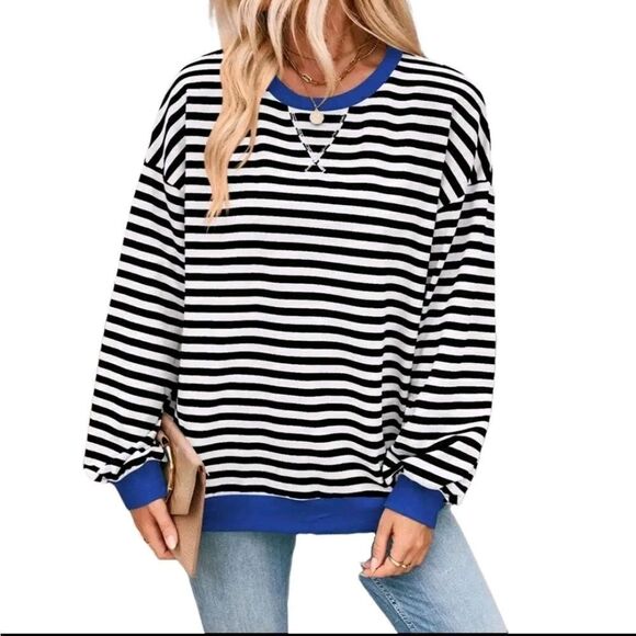 Women's Striped Oversized Sweatshirt NWOT - Picture 2 of 2